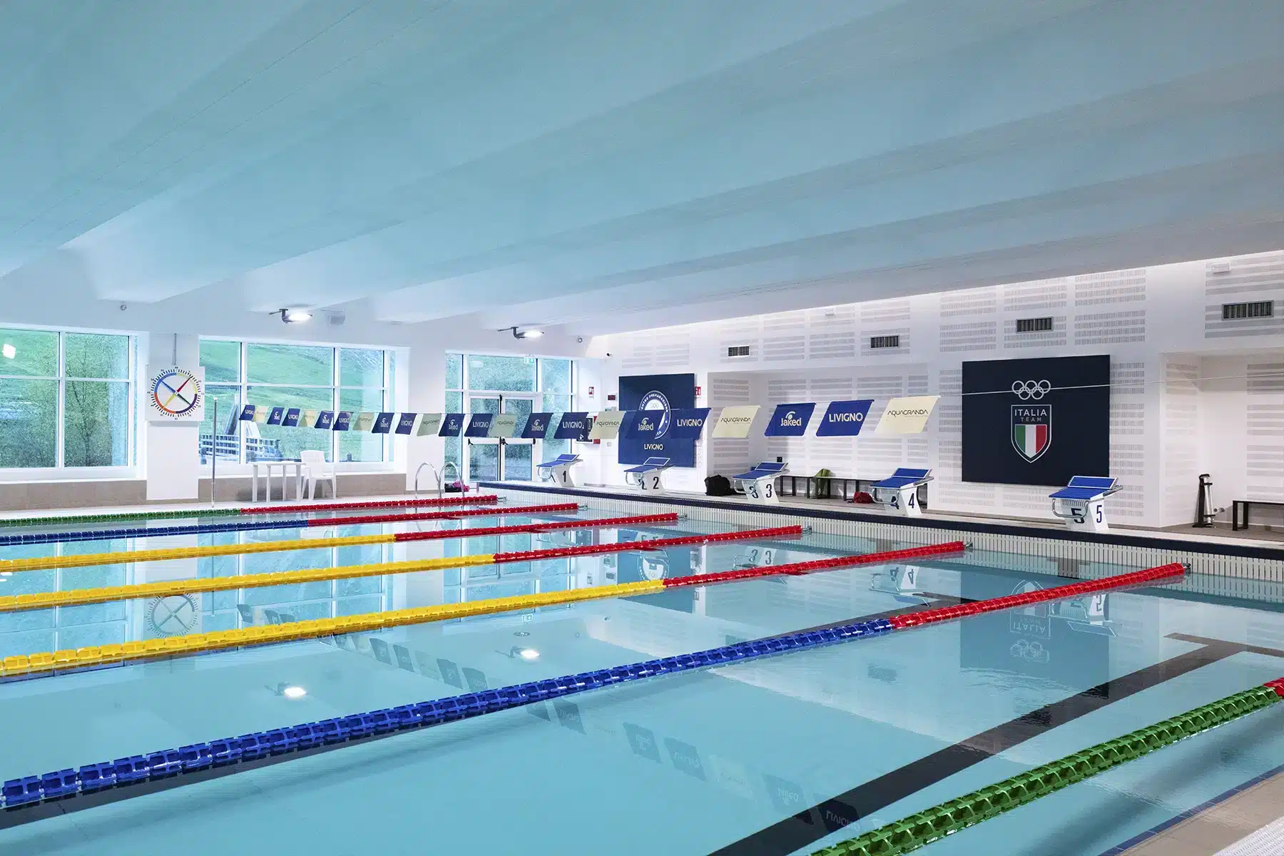 piscina sportiva da competizione