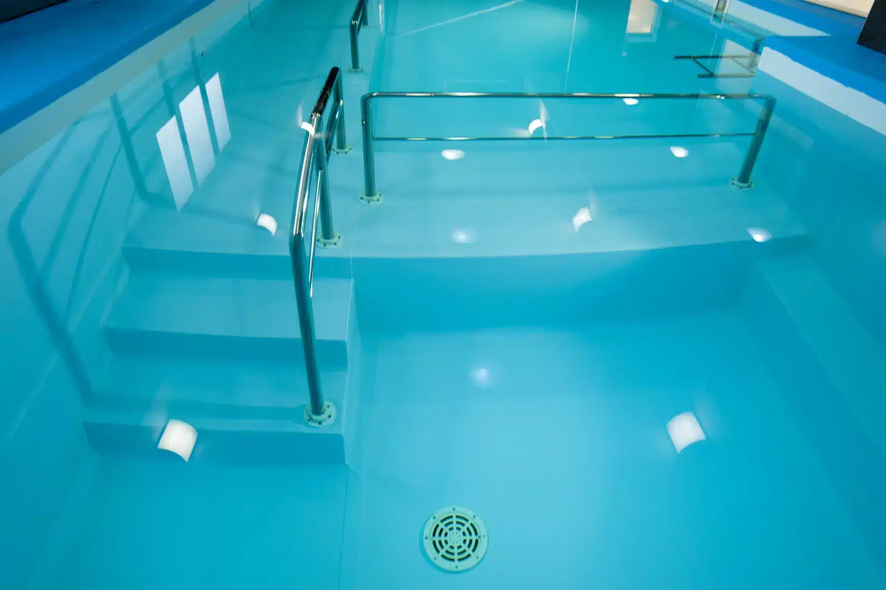 scale di accesso antiscivolo per piscina