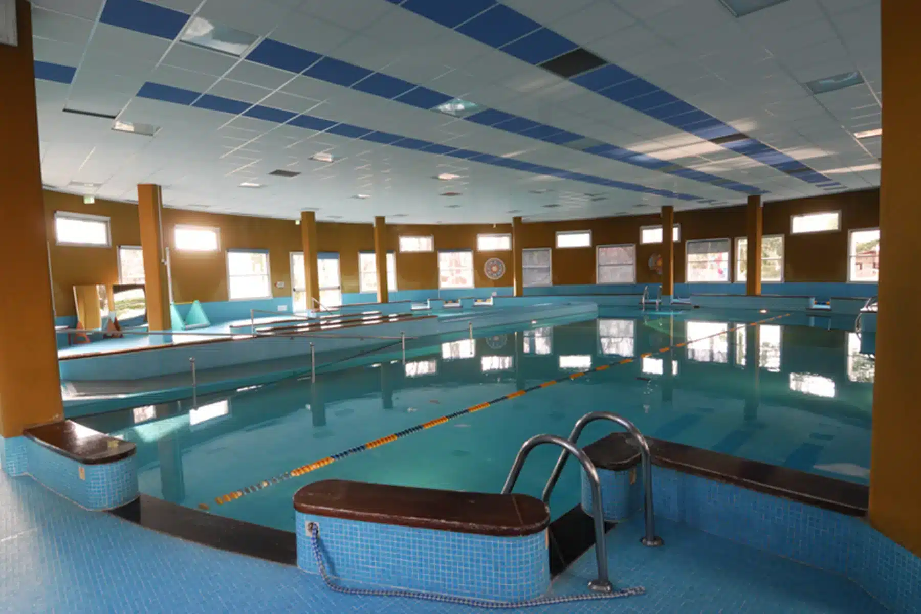 piscina riabilitativa uso sportivo