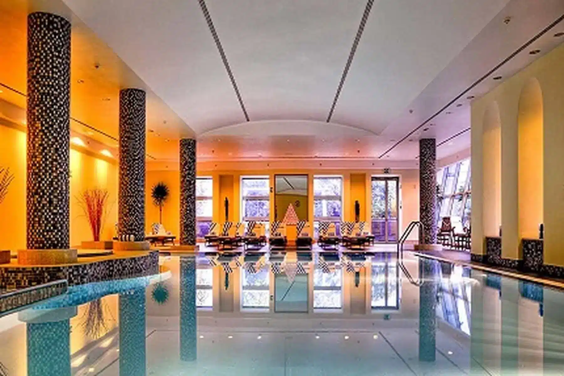 wellness e piscine-hotel-corinthia-cemi-network