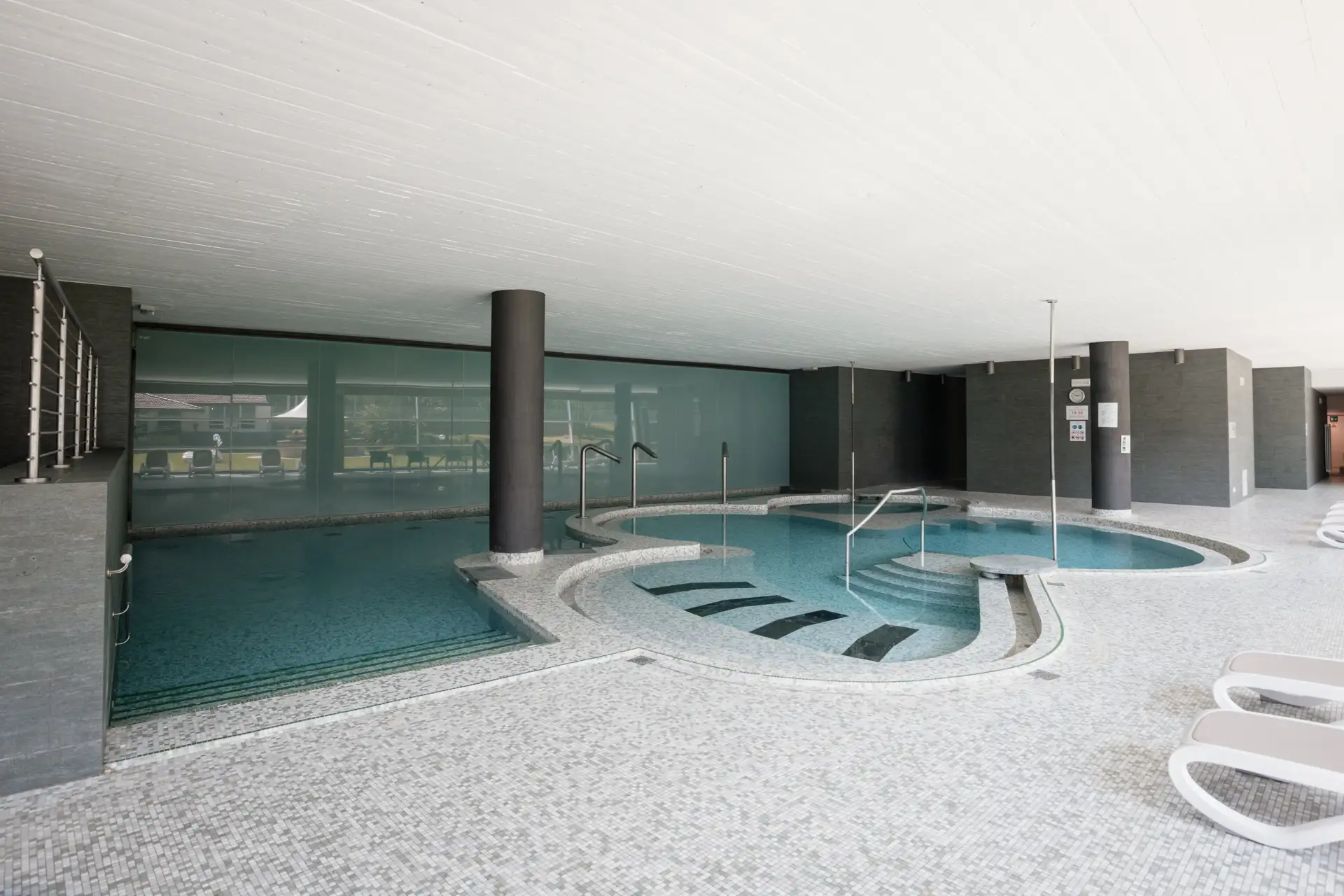 piscina relax con piastre effervescenti CEMI Network