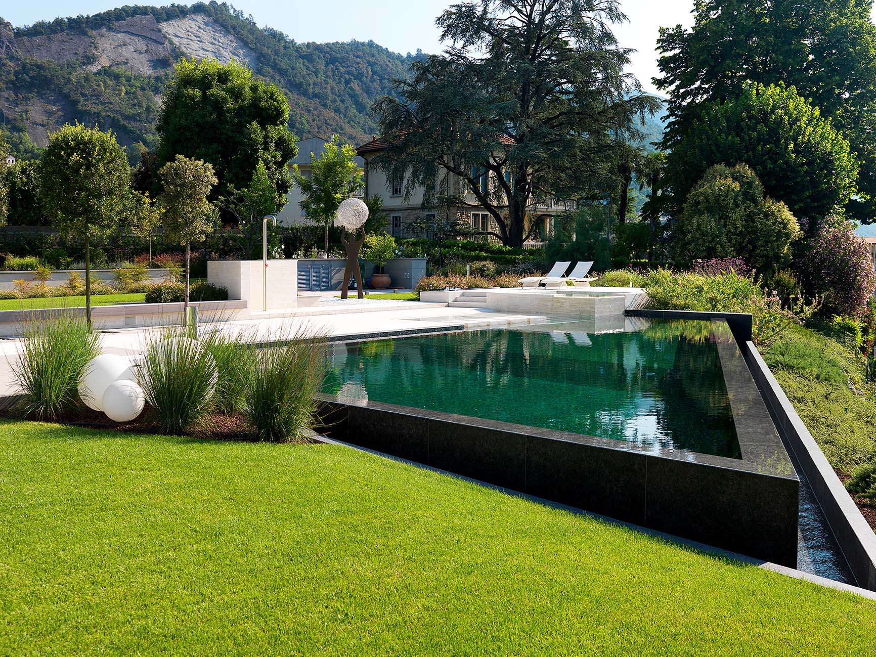 Piscina Esterna lago d'iseo