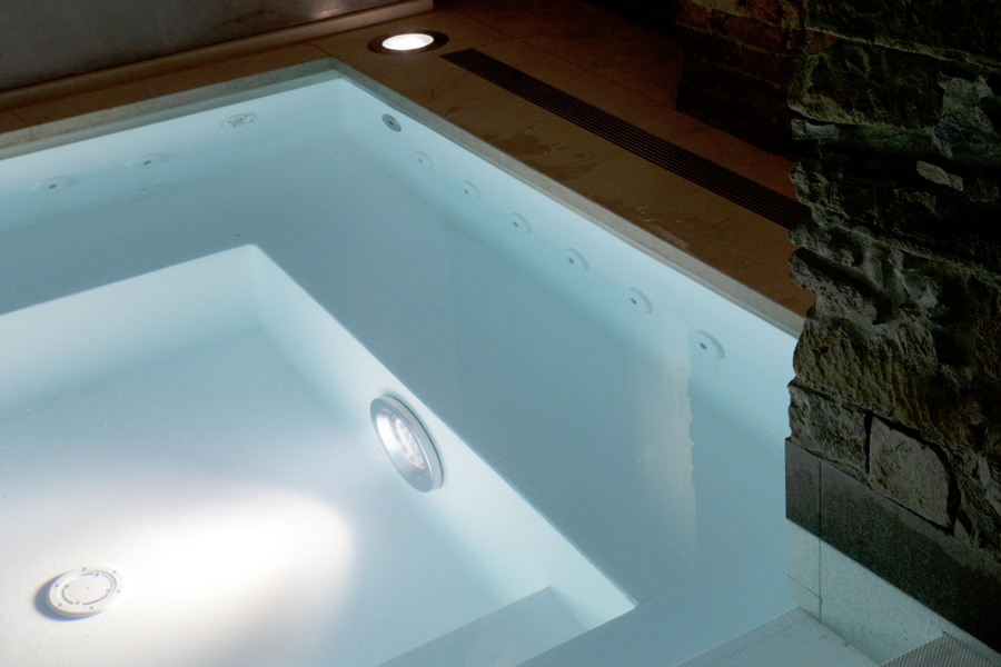 Piscina interna villa storica - Luci